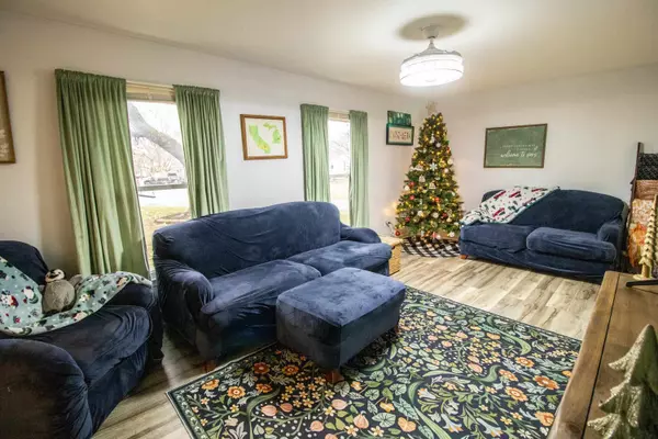 Flushing, MI 48433,2371 Pineview Court