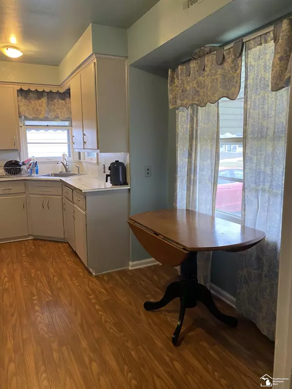 Wyandotte, MI 48192,3654 20th Street