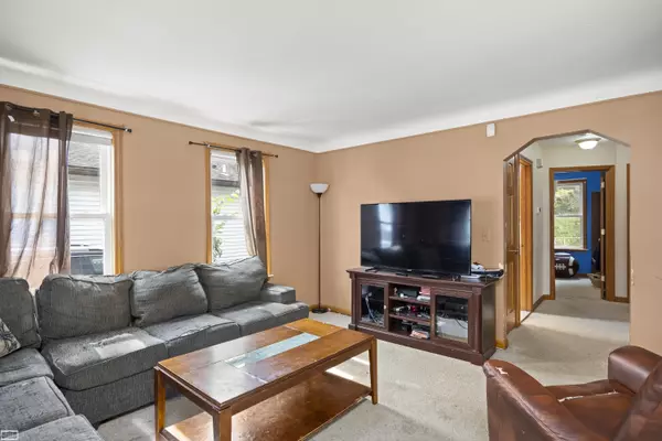 Eastpointe, MI 48021,21833 Cushing Avenue