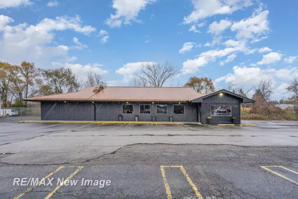 Midland, MI 48640,1716 W WACKERLY Street