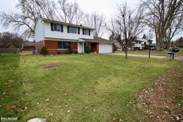 Clinton Twp, MI 48036,18672 Beatrice Street