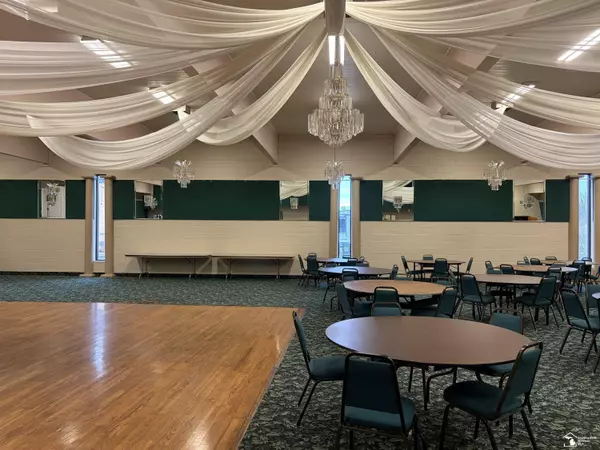 Monroe, MI 48162,2326 N Monroe Street