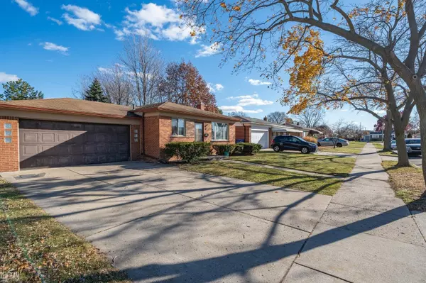 Warren, MI 48089,26466 Richard Drive