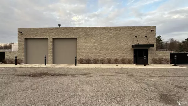 1818 Monroe Street, Carleton, MI 48117