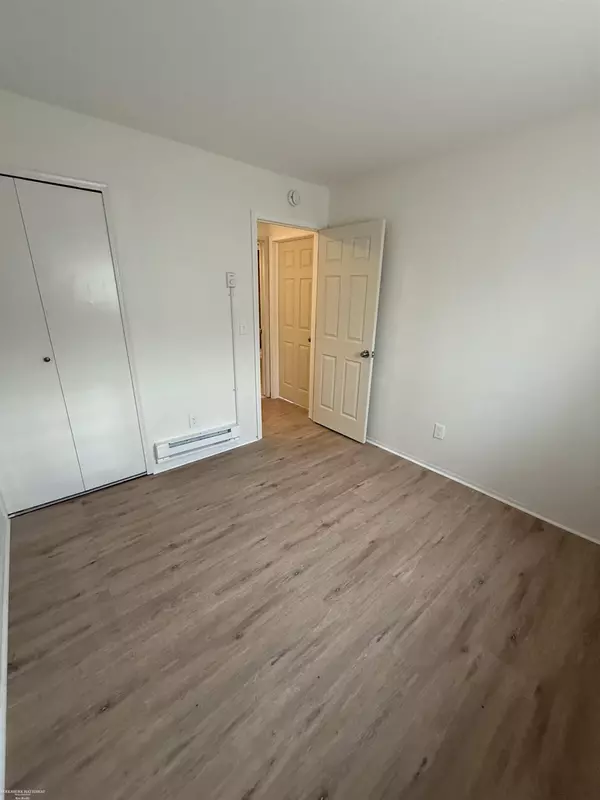 Clinton Twp, MI 48035,21761 Hillside Drive