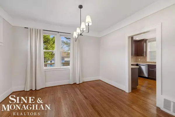 Grosse Pointe Park, MI 48230,1332 Wayburn Street