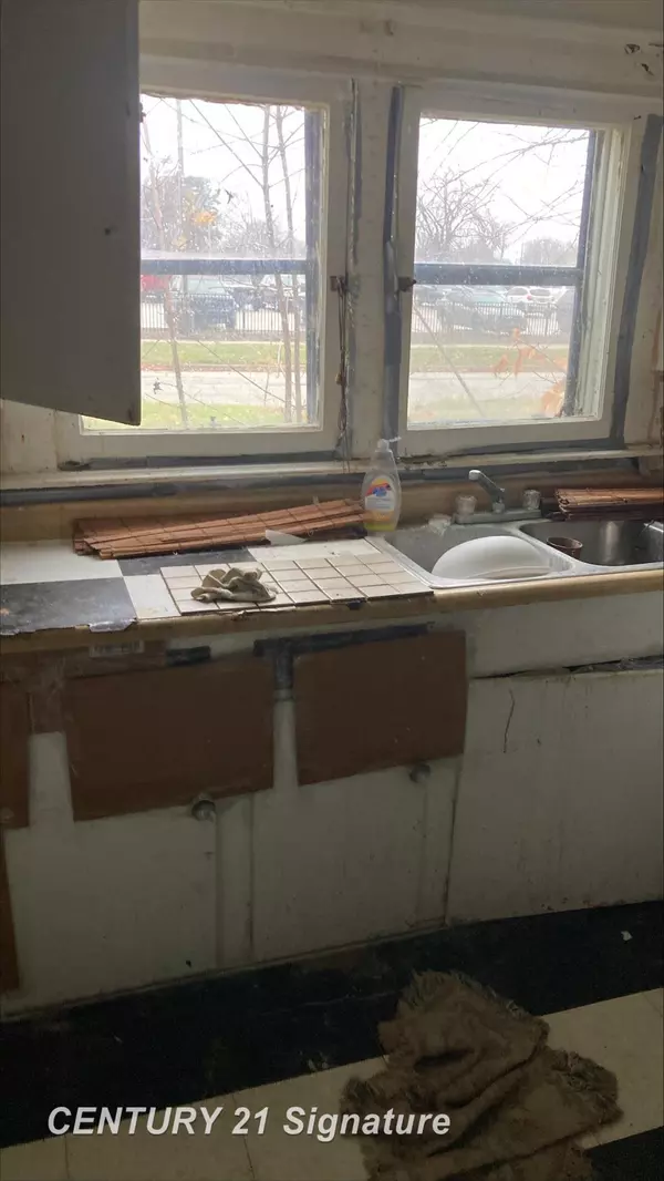 Saginaw, MI 48602,822 W Remington Street