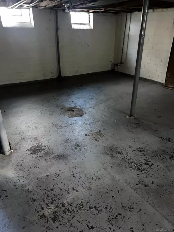 Detroit, MI 48235,16773 Ferguson Street