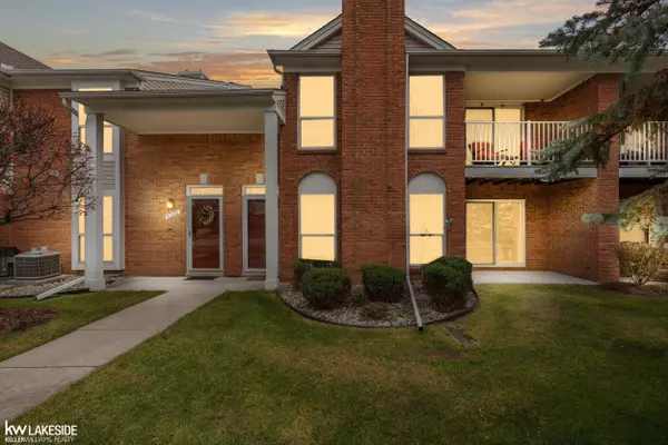 52224 Heatherstone Avenue, Macomb, MI 48042