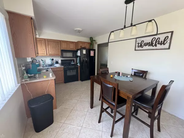 MI 48043,107 Jones Street