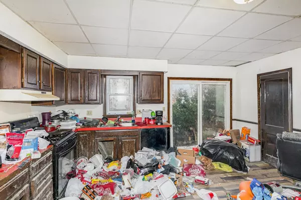 Owosso, MI 48867,214 N Elm Street