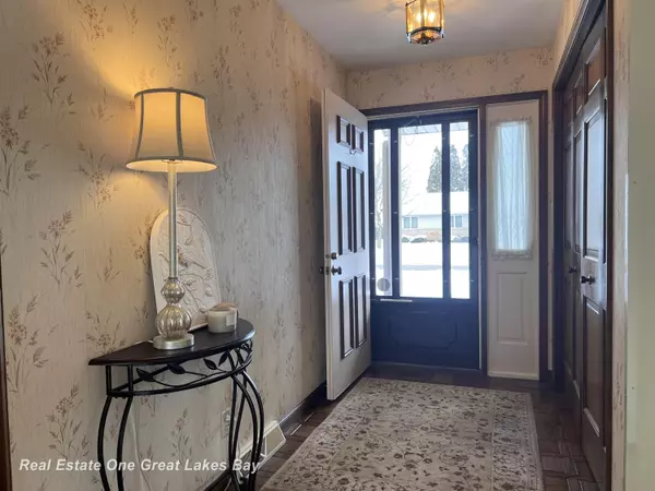 Saginaw, MI 48603,6327 Paddock Lane