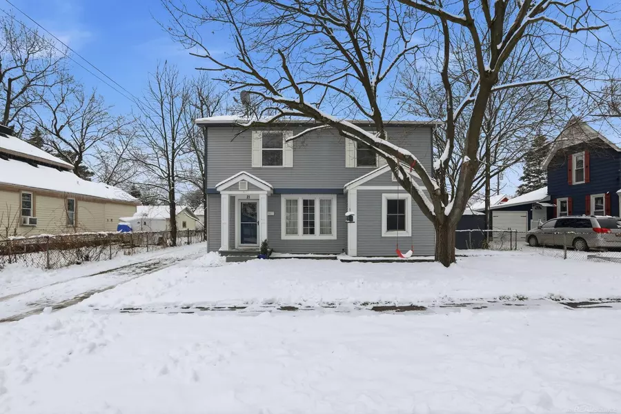 21 N Andrews Street, Lake Orion, MI 48362