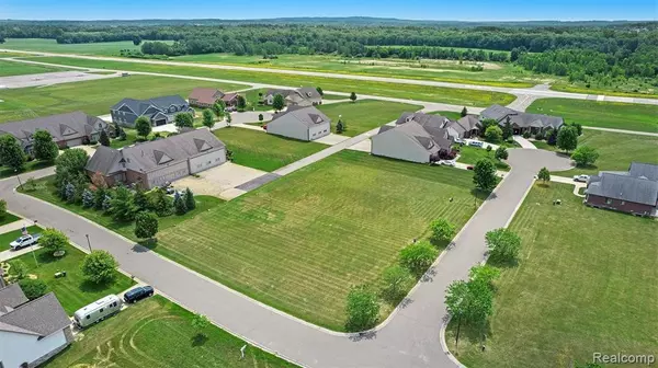 Linden, MI 48451,15051 Poberezny Court