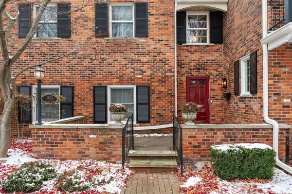 Grosse Pointe Park, MI 48230,1003 Bedford Road