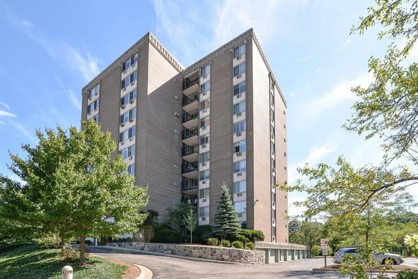 1050 Wall Street #2E, Ann Arbor, MI 48105