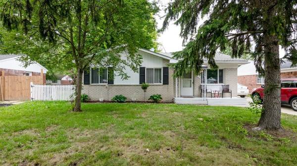 41706 Arthur Street, Belleville, MI 48111