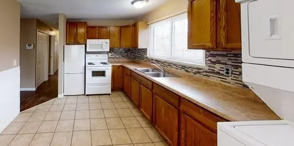 Ypsilanti, MI 48198,1459 Andrea Street