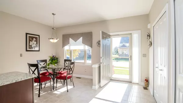 Dexter, MI 48130,263 Victoria Drive #43