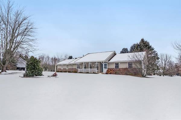 6211 Hayrake Hollow, Chelsea, MI 48118