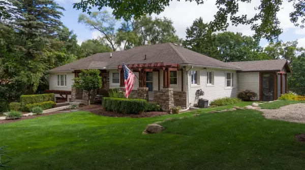 9960 Florence, Pinckney, MI 48169