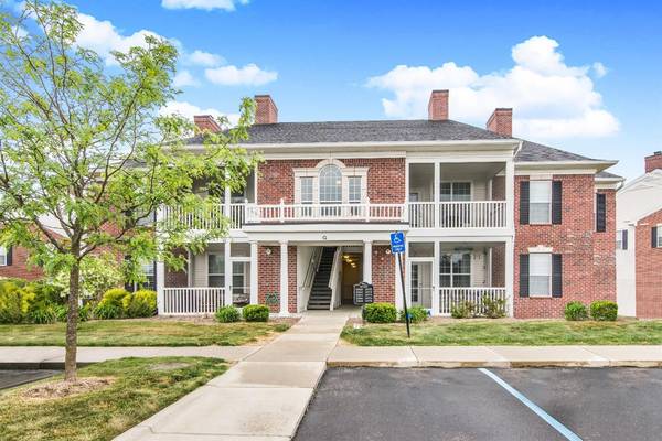 1078 W Summerfield Glen Circle, Ann Arbor, MI 48103