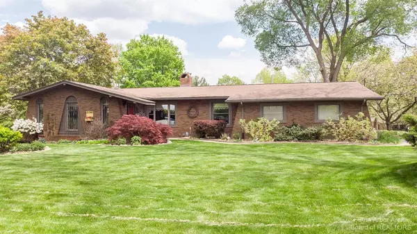 21740 Kilrush Drive, Northville, MI 48167