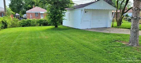 Allen Park, MI 48101,15876 Warwick Avenue