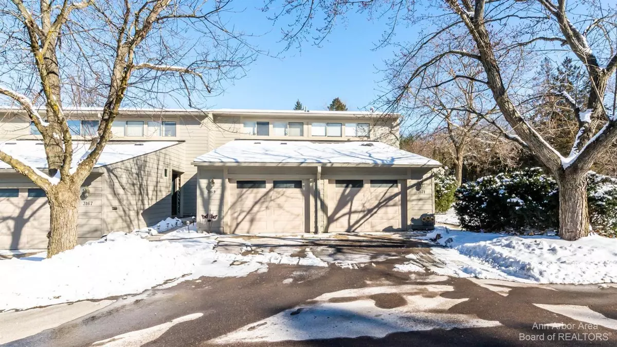 Ann Arbor, MI 48105,3171 Lakehaven Drive