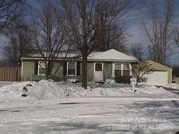 5 Plainview Court, Ann Arbor, MI 48108