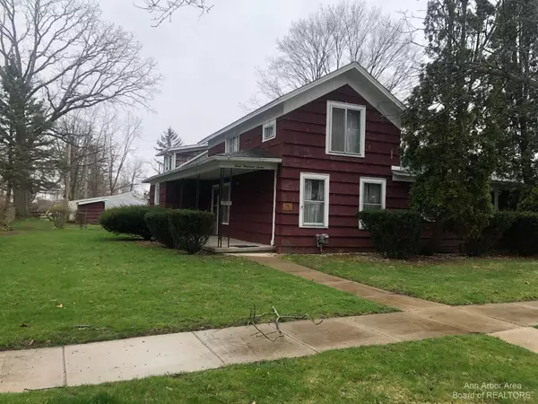 307 W Franklin Street, Clinton, MI 49236