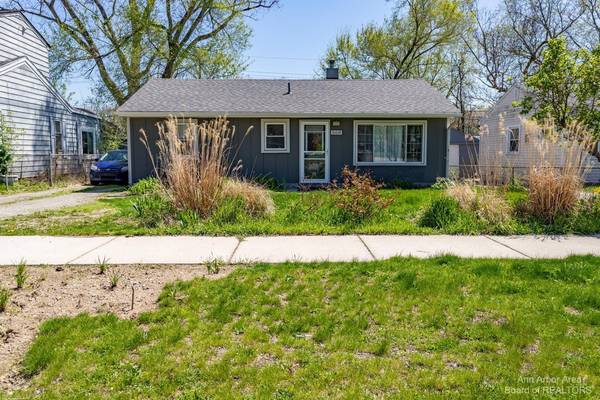 568 N Harris Road, Ypsilanti, MI 48198