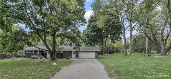 Ann Arbor, MI 48103,2844 Whippoorwill Lane