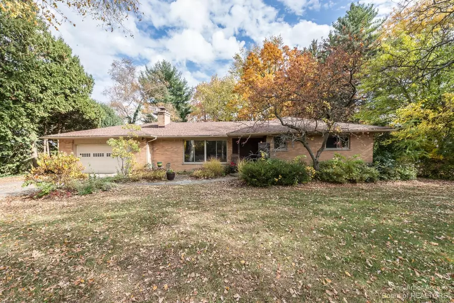 1210 Minglewood Way, Ann Arbor, MI 48103