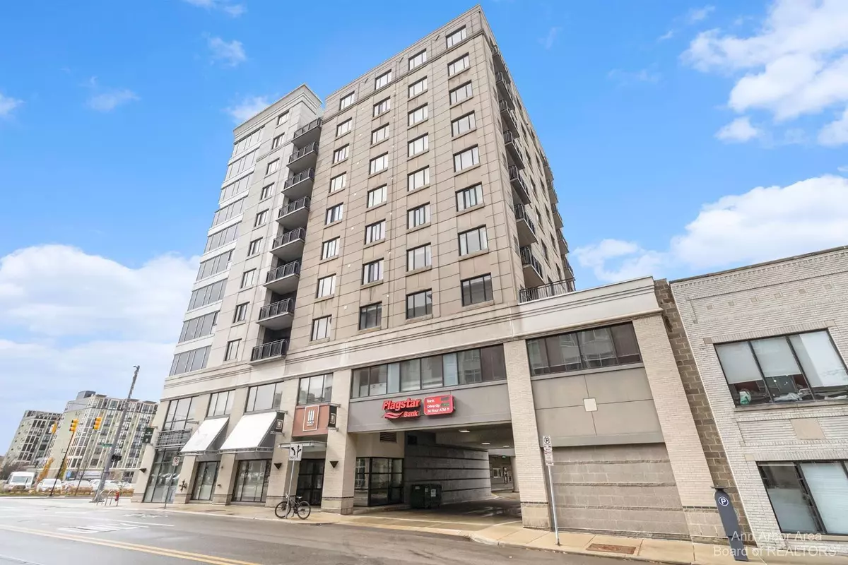 Ann Arbor, MI 48104,111 N Ashley Street #509