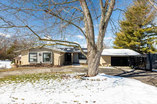 4435 E Loch Alpine Drive, Ann Arbor, MI 48103