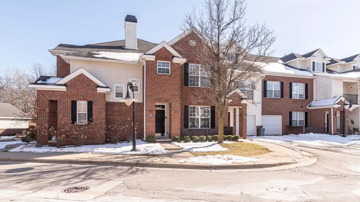 Ann Arbor, MI 48103,331 Scio Village Court #284