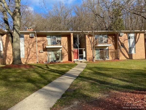 1245 Island Drive #201, Ann Arbor, MI 48105