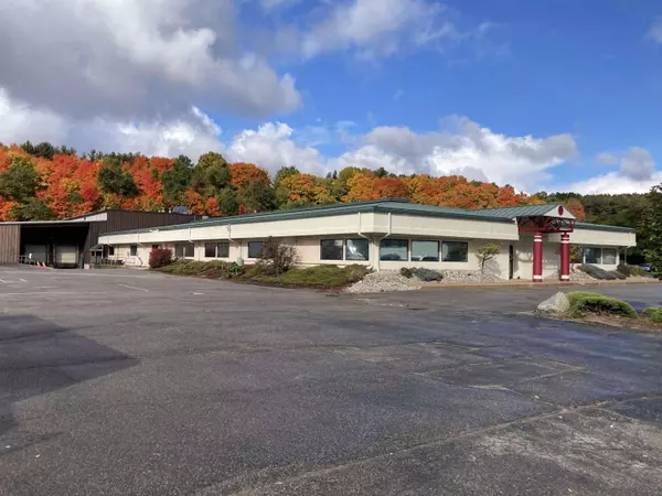 3055 Cass Road, Traverse City, MI 49684