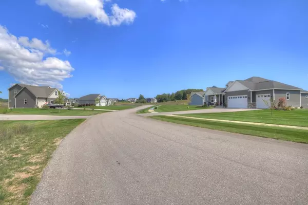 Traverse City, MI 49685,Unit 33 Coyote View Court