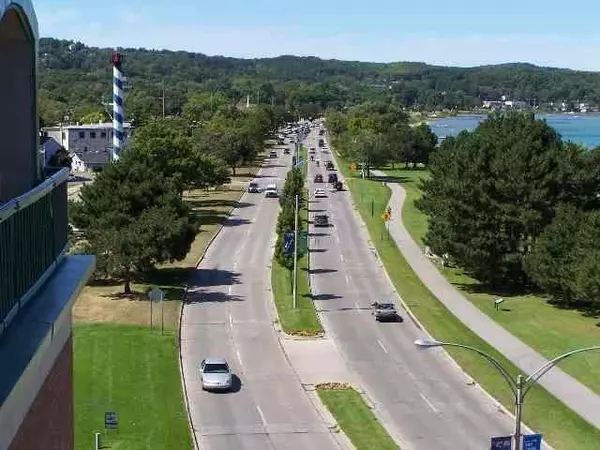 Traverse City, MI 49684,333 W Grandview