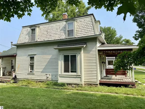 Mount Pleasant, MI 48858,628 S Oak Street