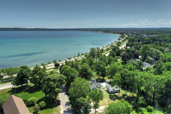 Traverse City, MI 49684,1133 Bay