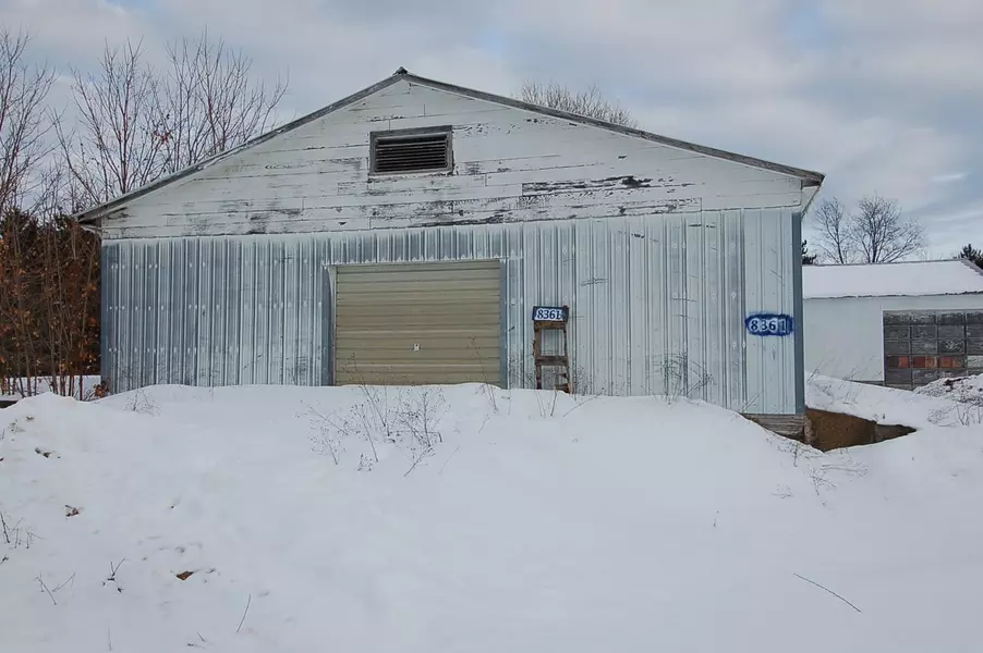 8361 N 1, Copemish, MI 49625