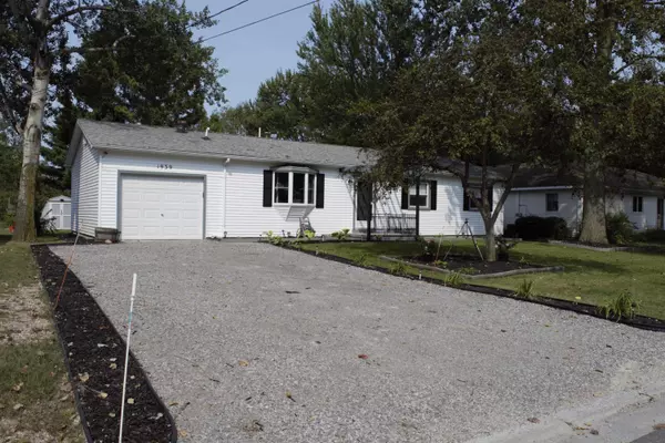 1939 S MacKenzie, Mount Pleasant, MI 48858