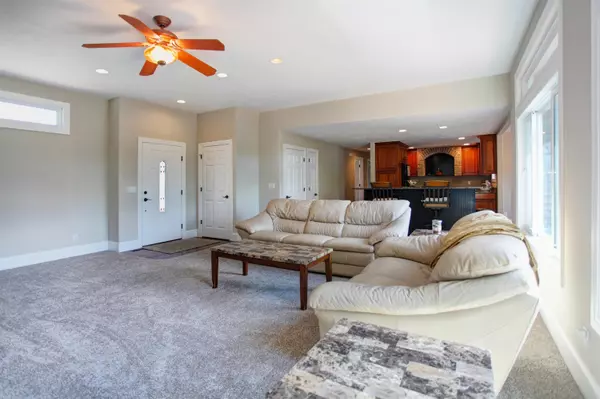 Traverse City, MI 49685,5246 Highland Drive