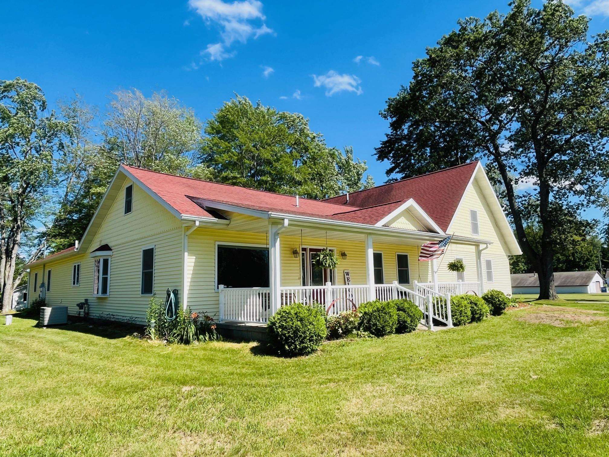 980 N Al Moses,  Lake City,  MI 49651