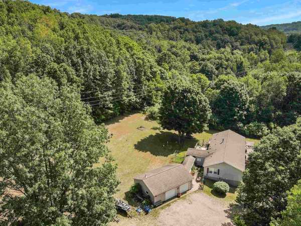 2946 River, Frankfort, MI 49635