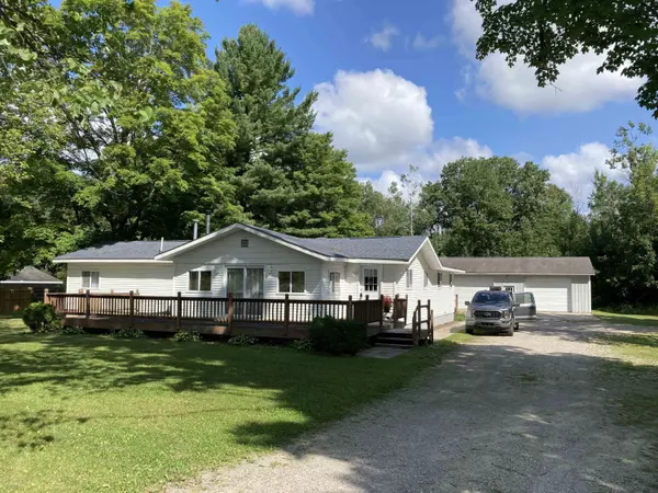 3277 E Rose City, Lupton, MI 48635