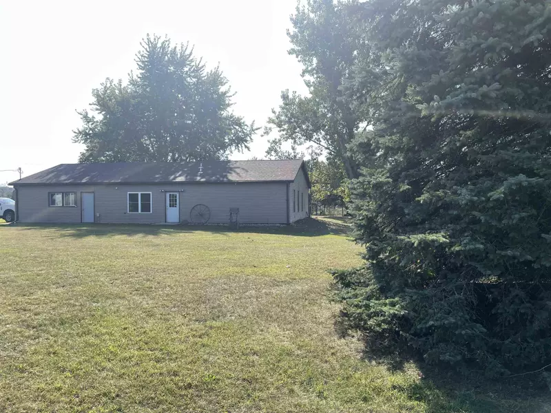 11255 W River, Remus, MI 49340